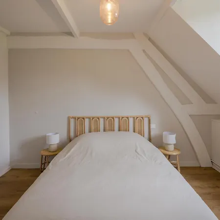 Ecuries Du Chateau De Holiday home *